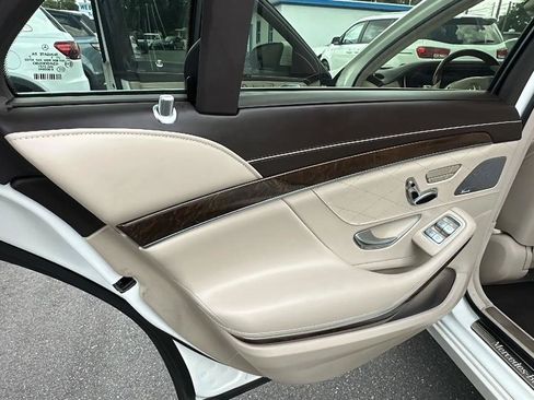 Used 2017 Mercedes-Benz S 550 Sedan image 20