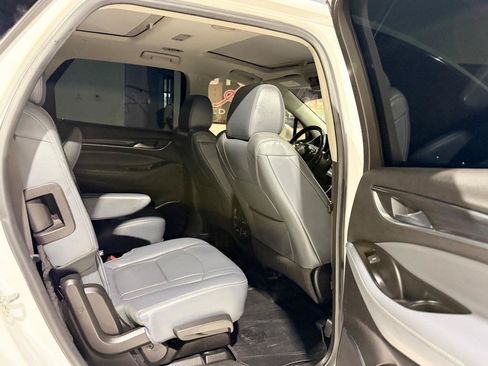 Used 2019 Buick Enclave Premium FWD image 13