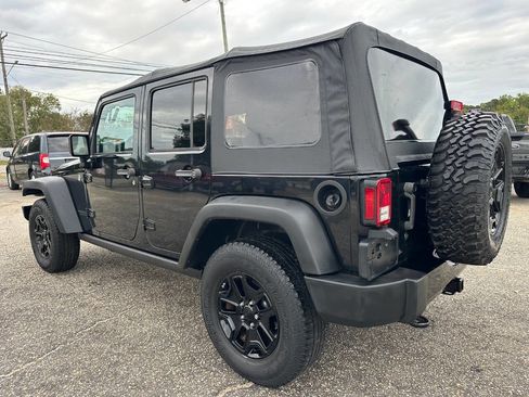 Used 2015 Jeep Wrangler Unlimited Sport image 15