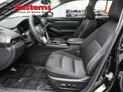 Used 2023 Nissan Altima 2.5 SV w/ SV Premium Package FWD image 14