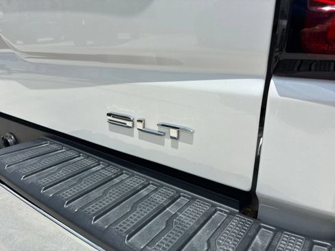 Used 2022 GMC Sierra 1500 SLT w/ SLT Convenience Package RWD image 8