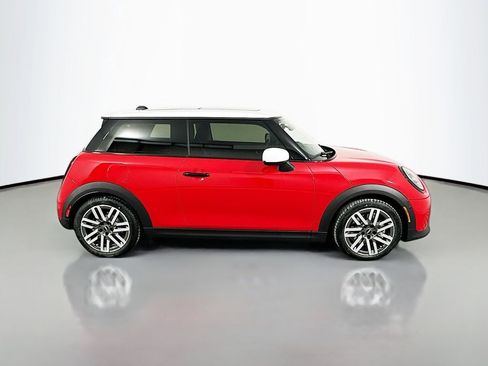 Certified 2025 MINI Cooper 2-Door Hardtop image 4
