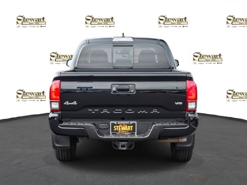 Used 2021 Toyota Tacoma SR5 image 5