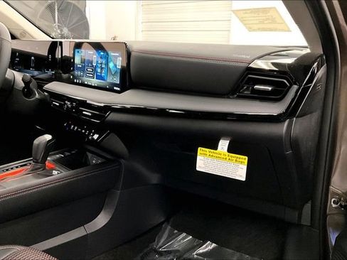 New 2026 Nissan Kicks SR w/ SR Premium Package image 34