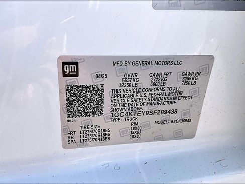 Used 2025 Chevrolet Silverado 3500 LT w/ Convenience Package image 20