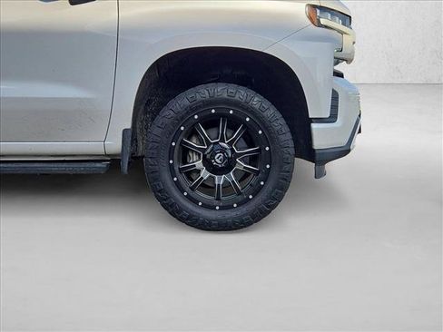 Used 2021 Chevrolet Silverado 1500 LTZ AWD/4WD image 22