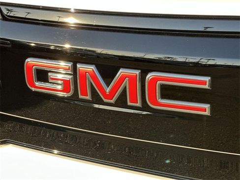 Used 2026 GMC Sierra EV Elevation image 29