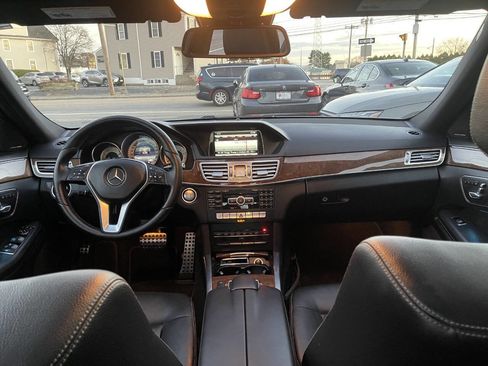 Used 2015 Mercedes-Benz E 350 4MATIC Sedan image 24