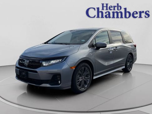 New 2026 Honda Odyssey Touring image 8