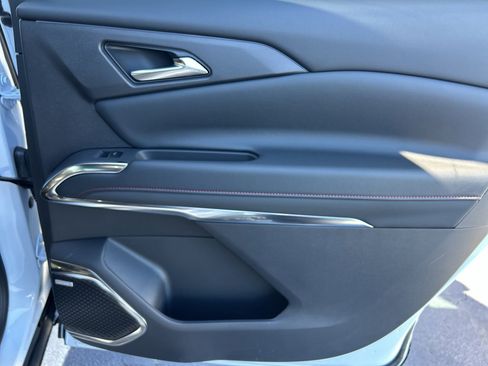 New 2026 Chevrolet Traverse RS image 25