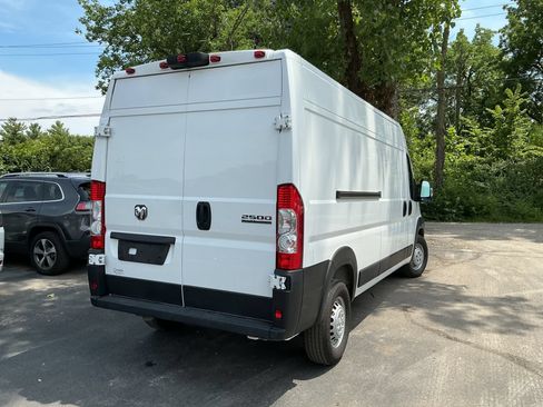 Used 2022 RAM ProMaster 2500 FWD image 3