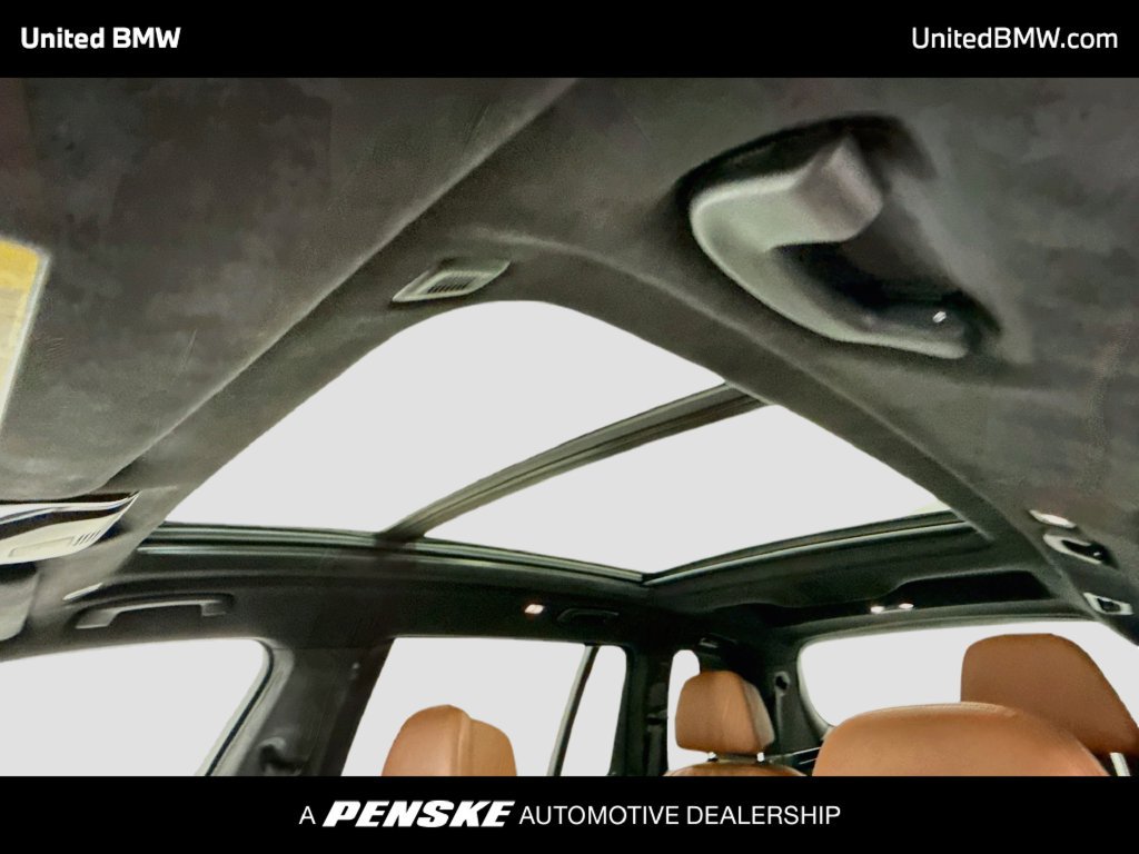 Used 2022 BMW X7 xDrive40i w/ Premium Package AWD/4WD image 19