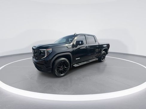 Used 2024 GMC Sierra 1500 Elevation w/ Elevation Premium Package AWD/4WD image 8