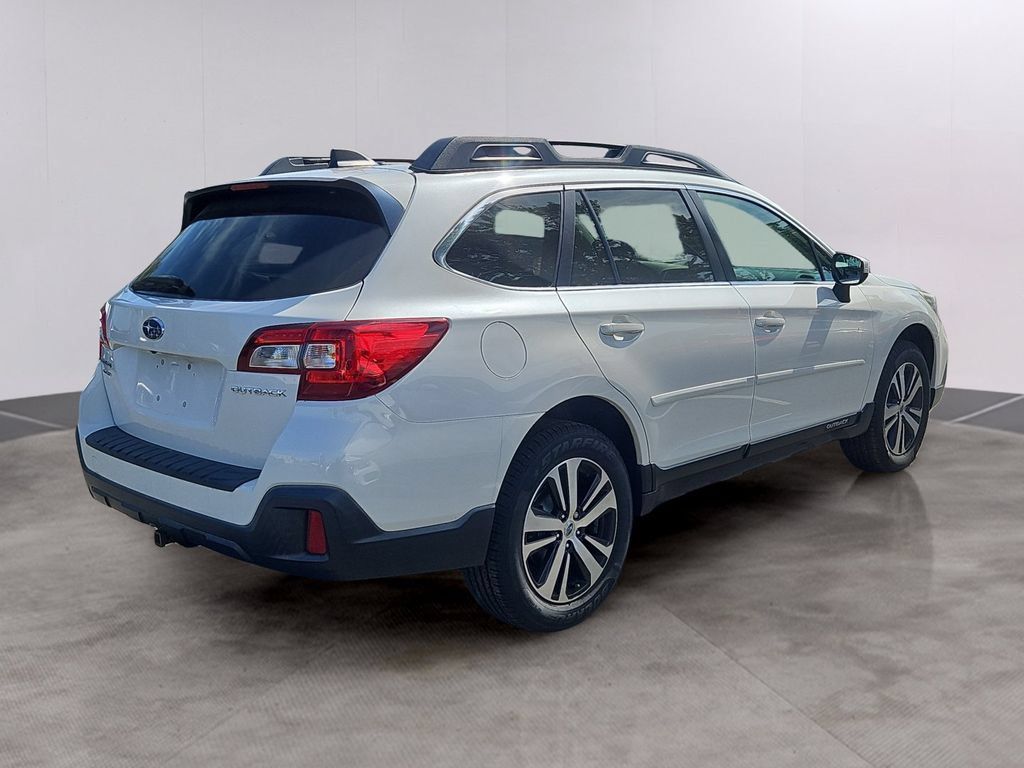 Used 2019 Subaru Outback 2.5i Limited AWD/4WD image 4