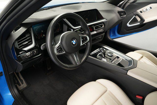 Used 2020 BMW Z4 sDrive30i w/ M Sport Package RWD image 27