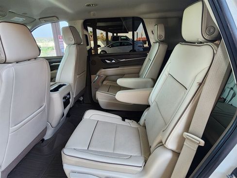 Used 2023 GMC Yukon Denali w/ LPO, Floor Liner Package RWD image 84