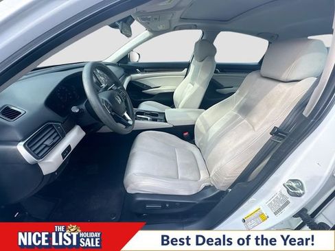 Used 2018 Honda Accord EX image 21