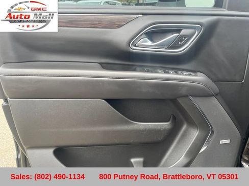 Used 2023 Chevrolet Tahoe Z71 w/ Luxury Package AWD/4WD image 12