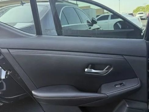 Used 2021 Nissan Sentra SR FWD image 20