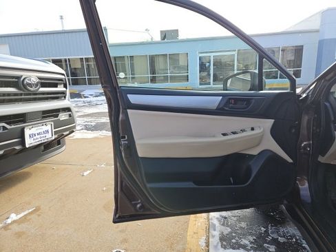 Used 2019 Subaru Outback 2.5i image 24