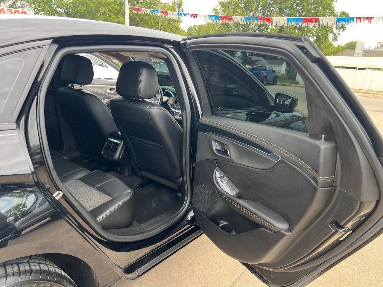 Used 2019 Chevrolet Impala LT FWD image 20