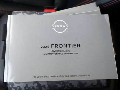 Used 2024 Nissan Frontier PRO-4X w/ Pro Premium Package image 39