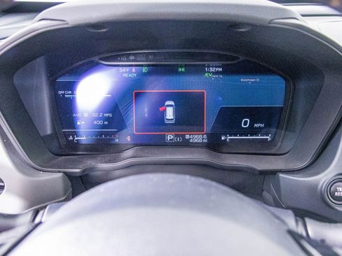 Used 2025 Subaru Forester Sport image 21