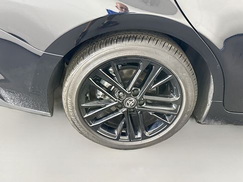 Used 2025 Toyota Camry SE FWD image 33
