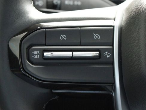 Used 2024 Chevrolet Colorado ZR2 w/ ZR2 Convenience Package III image 10