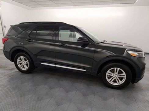 Used 2023 Ford Explorer XLT w/ Equipment Group 202A image 9