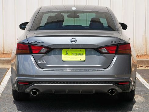 Used 2021 Nissan Altima 2.5 SR w/ SR Premium Package FWD image 45