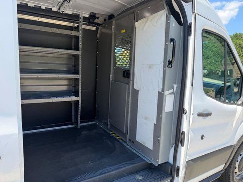 Used 2019 Ford Transit 250 148 Medium Roof RWD image 28