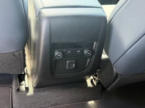Used 2024 Buick Enclave Essence w/ Sport Touring Edition FWD image 16