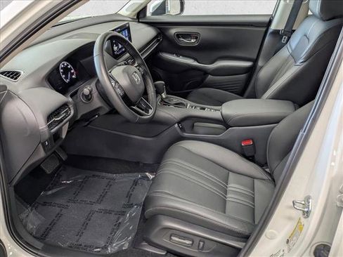 Used 2025 Honda HR-V EX-L image 16
