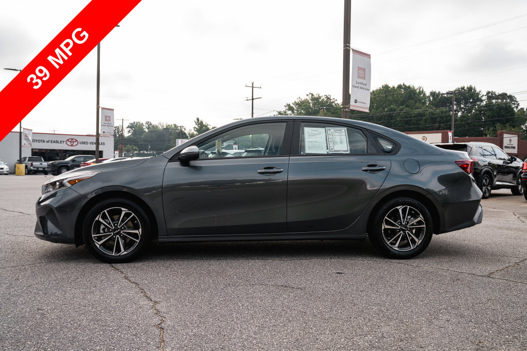 Used 2024 Kia Forte LXS FWD image 4