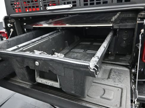 Used 2020 Jeep Gladiator Overland AWD/4WD image 19