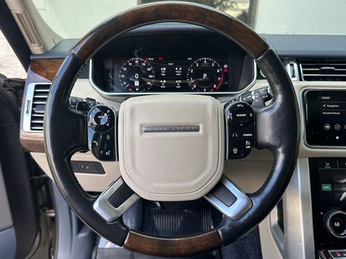 Used 2020 Land Rover Range Rover HSE image 35