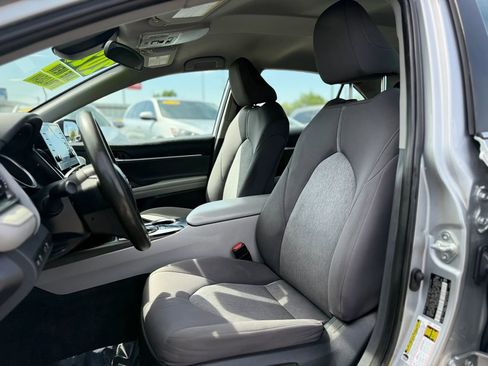 Used 2023 Toyota Camry LE FWD image 9