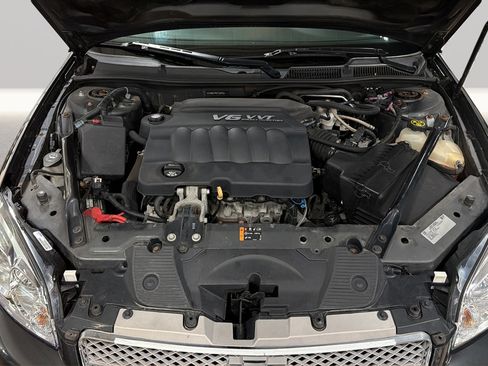 Used 2016 Chevrolet Impala LT FWD image 27