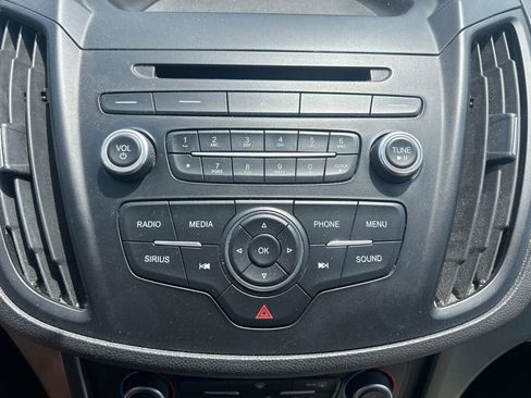 Used 2018 Ford Escape SE FWD image 27
