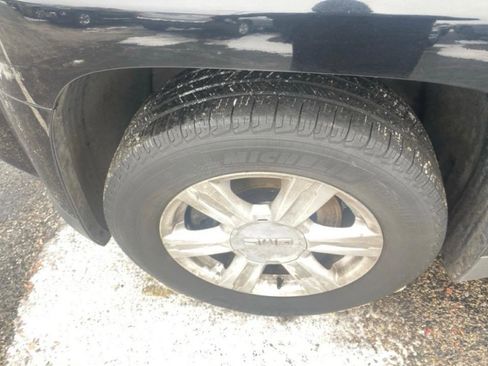 Used 2014 GMC Terrain SLE image 24