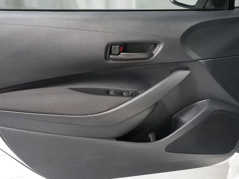 Certified 2025 Toyota Corolla LE image 27