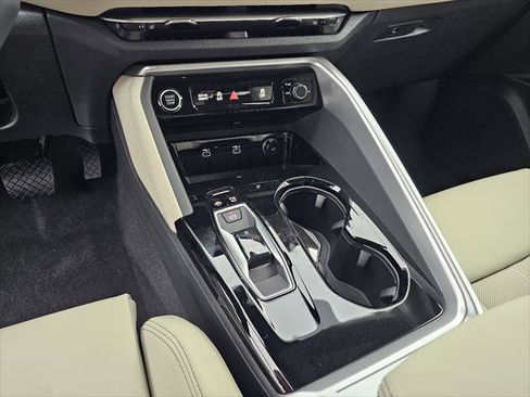 New 2025 Audi Q5 Prestige image 11