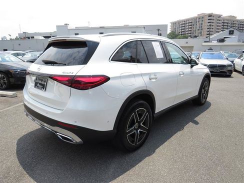 Used 2026 Mercedes-Benz GLC 300 4MATIC image 4