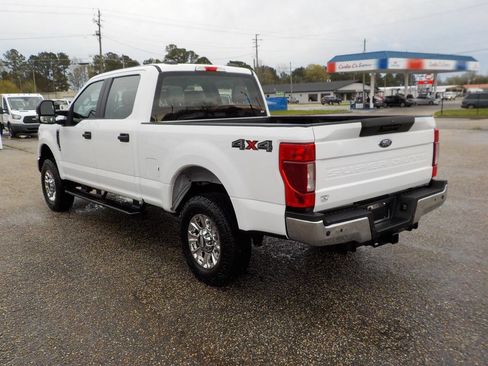 Used 2022 Ford F250 XL w/ Power Equipment Group image 3