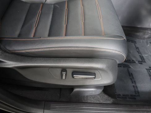 Used 2025 Honda CR-V Sport-L image 32