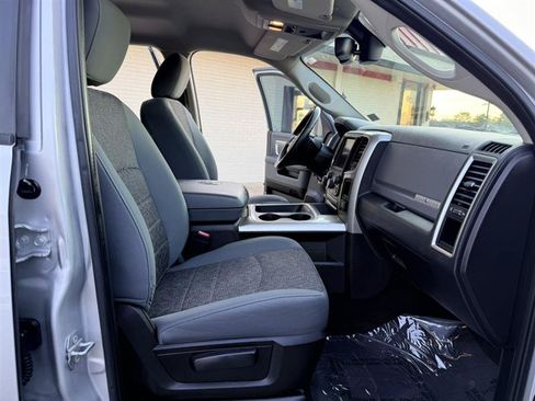 Used 2016 RAM 1500 Lone Star AWD/4WD image 11
