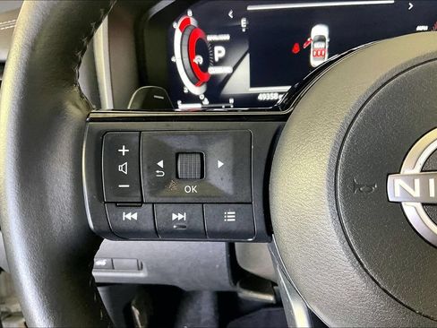Used 2024 Nissan Rogue SL w/ SL Premium Package FWD image 23