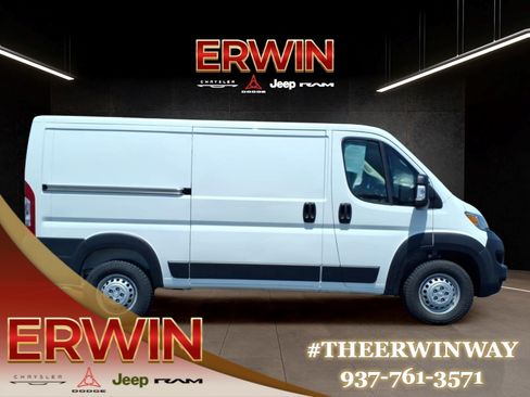Used 2025 RAM ProMaster 2500 w/ Convenience Group FWD image 8
