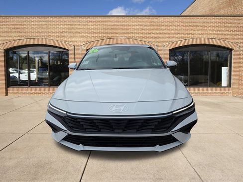 New 2026 Hyundai Elantra Blue image 9